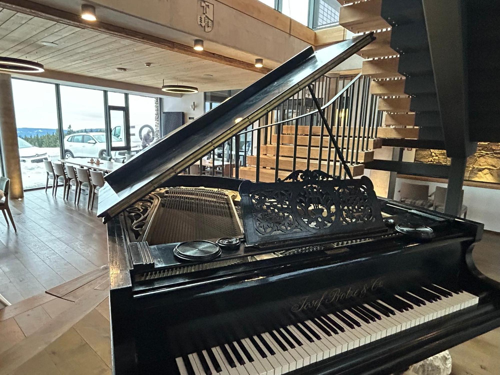 Erlebachova Bouda, Hotel - Resort Svaty Frantisek Špindlerŭv Mlýn Eksteriør billede